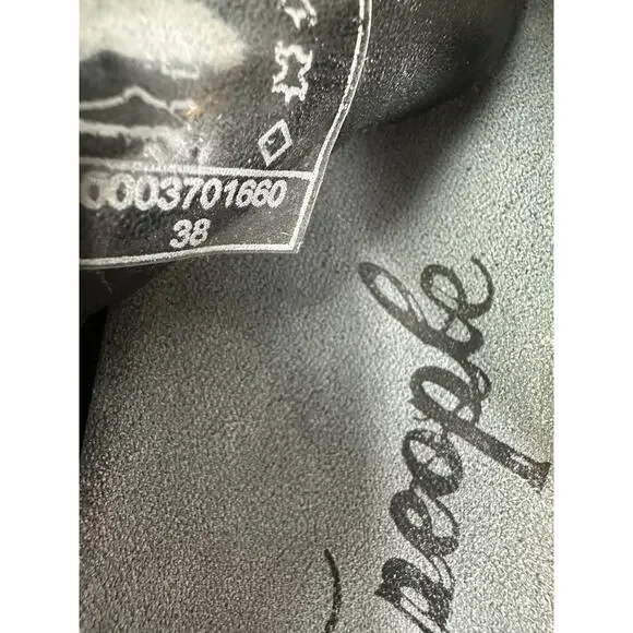 Free People Wildflowers Embroidered Floral Sandals Blue Slides Size 38 US 7.5 - Picture 8 of 11